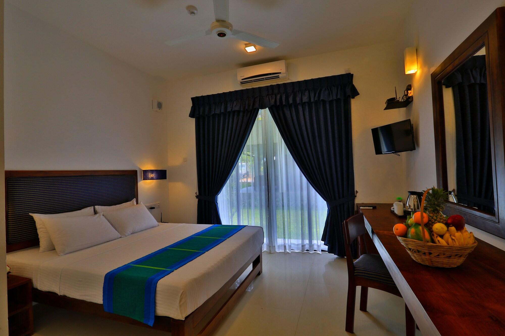 The Blue Wave Hotel Arugam Bay Exterior foto
